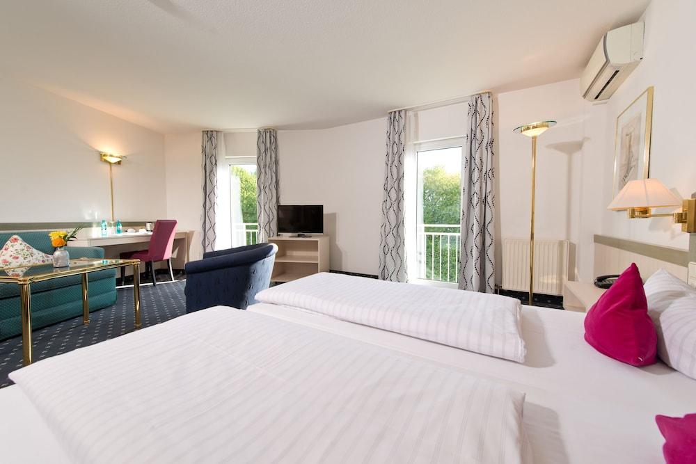 Achat Hotel Reilingen Walldorf Exteriör bild